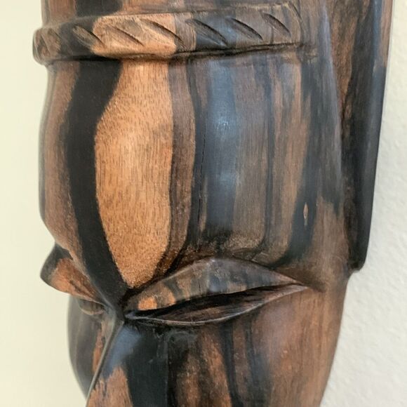 Hand Carved Wooden Senagalese Mask - Picture 6 of 17